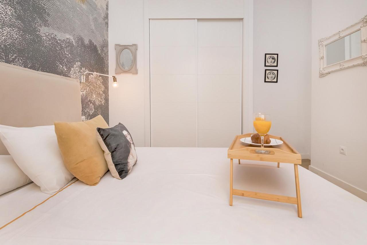 Bhost - Nino Guevara Appartement